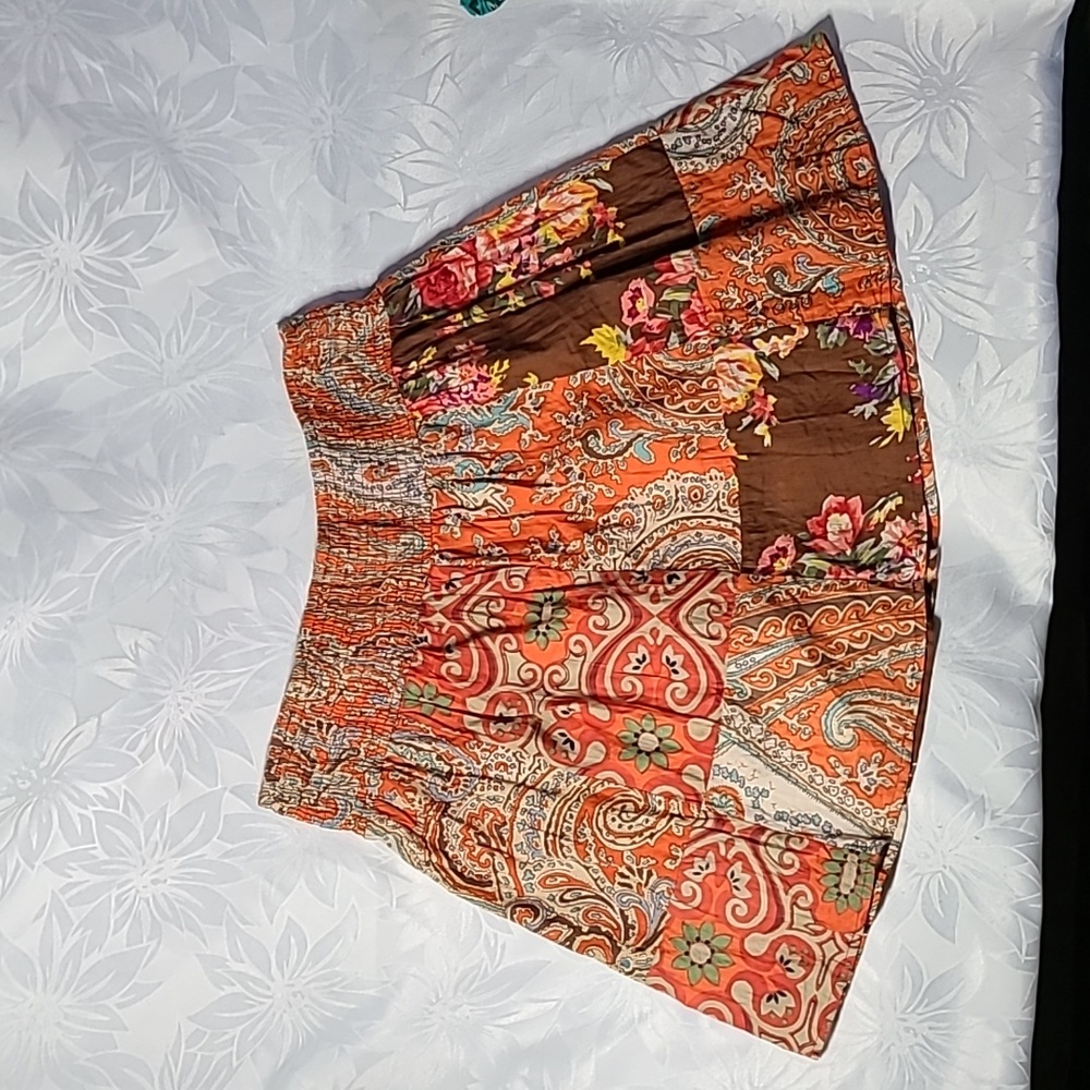 Fire Los Angeles skirts (2) - Picture 2 of 7
